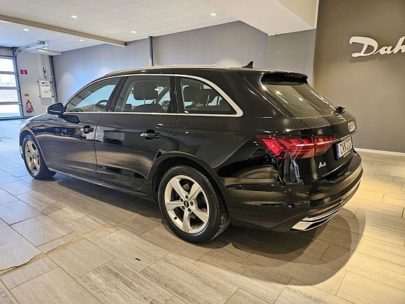 Audi A4 6 of 27