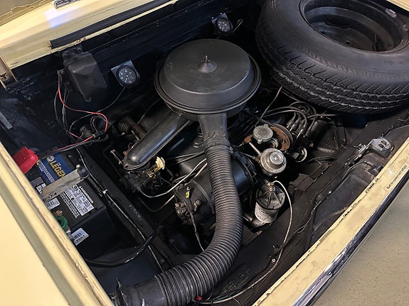 Chevrolet Corvair 11 of 17