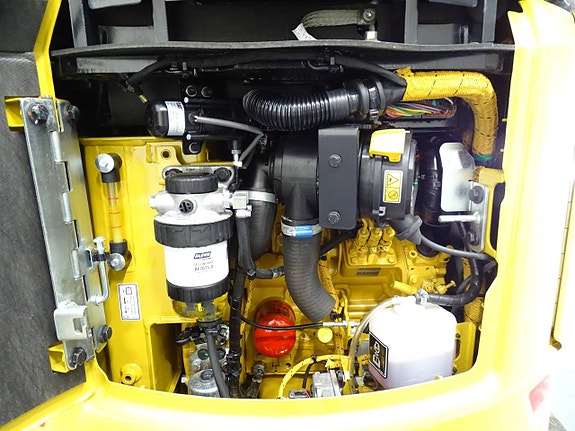 CAT 301.8 Next / Engcon EC02B / S30 4 of 4