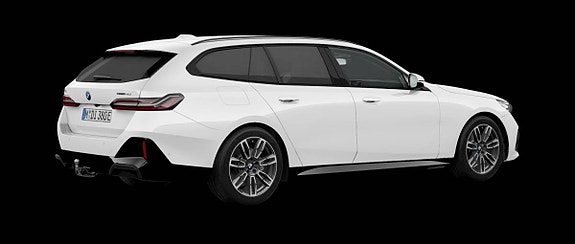 BMW i5 3 of 4