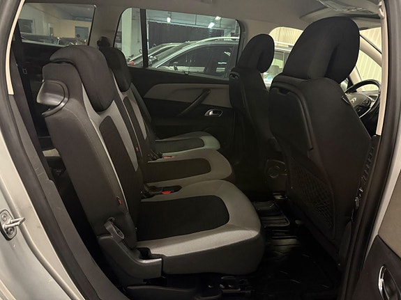 Citroen Grand C4 Picasso 18 of 23