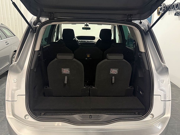 Citroen Grand C4 Picasso 23 of 23