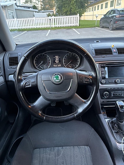 Skoda Octavia 5 of 5