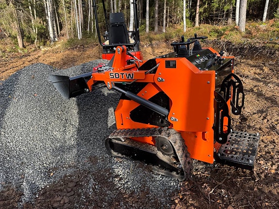 Minilastare TW480T inkl. skopa (Skid Steer) 6 of 12