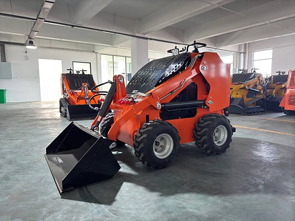 Minilastare TW480T inkl. skopa (Skid Steer)