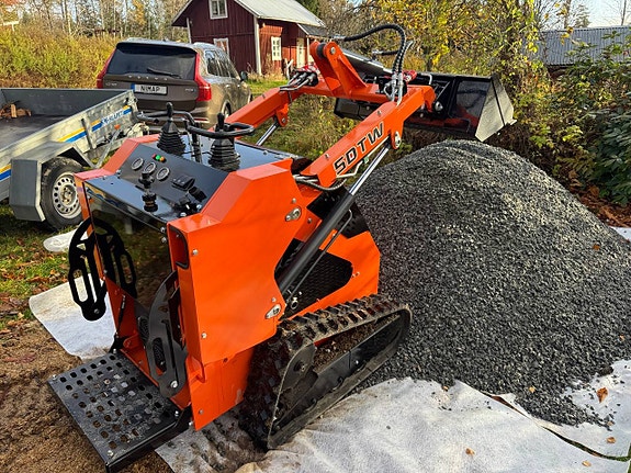 Minilastare TW480T inkl. skopa (Skid Steer) 9 of 12