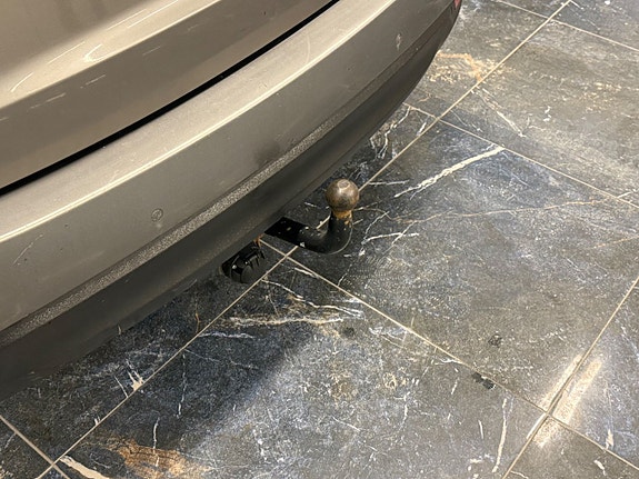Kia Carens 8 of 16