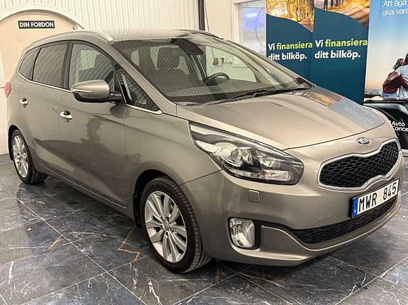 Kia Carens 3 of 16
