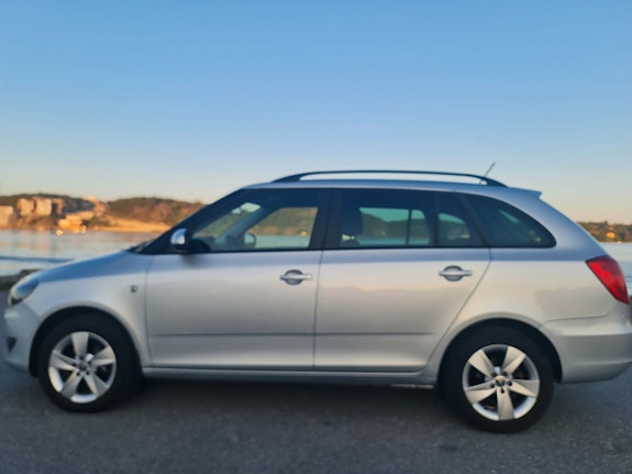 Skoda Fabia 2 of 21