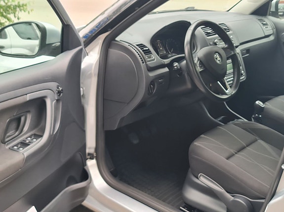 Skoda Fabia 10 of 21
