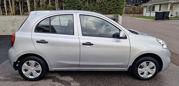 Nissan Micra 2 of 5