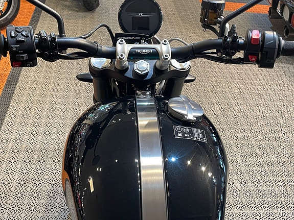 Triumph SCRAMBLER 1200 X 12 of 18