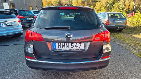 Opel Astra 2 of 5