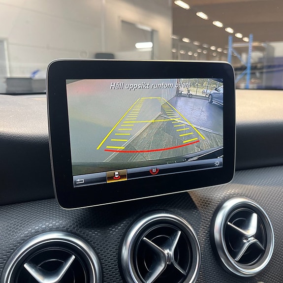 Mercedes-Benz A200 12 of 14