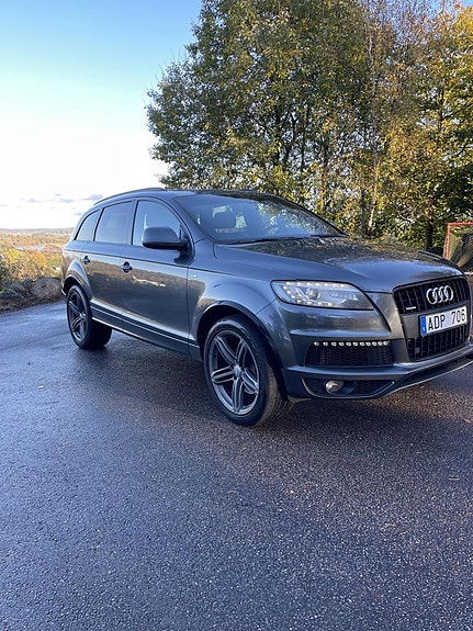 Audi Q7 6 of 7