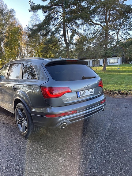 Audi Q7 7 of 7