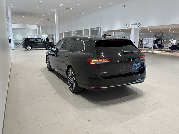Skoda Superb 6 of 18