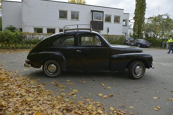 Volvo PV 4 of 15