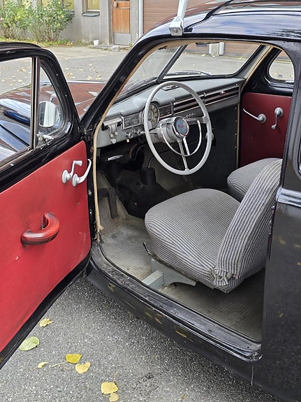 Volvo PV 9 of 15