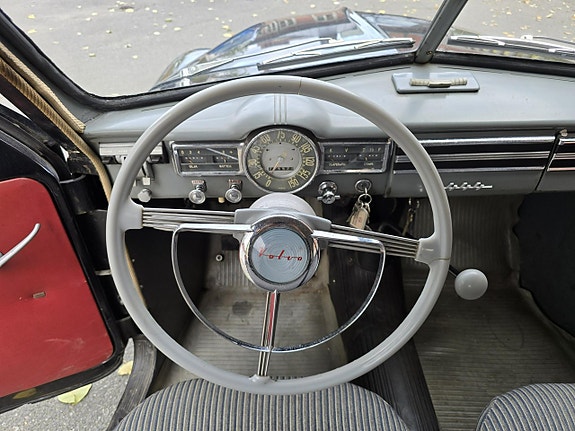 Volvo PV 12 of 15