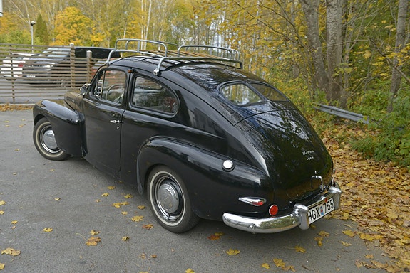 Volvo PV 7 of 15