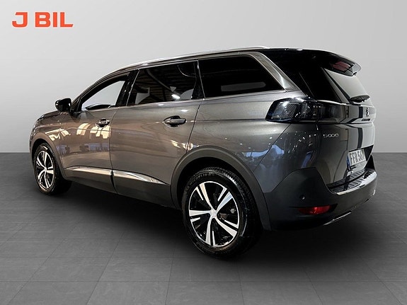 Peugeot 5008 3 of 5