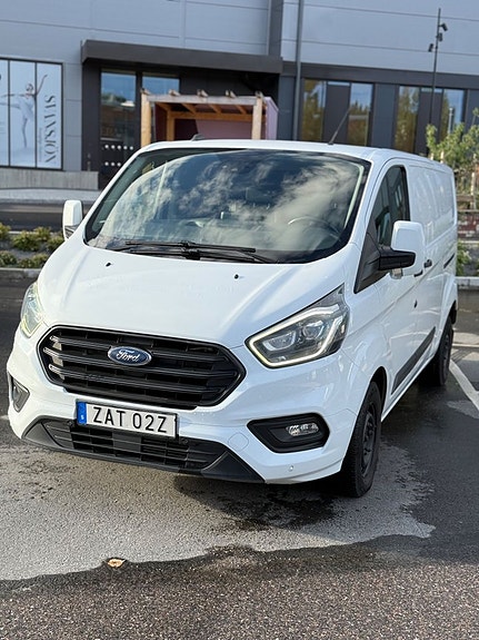 Ford Transit Custom 3 of 5