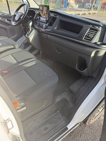 Ford Transit Custom 11 of 11