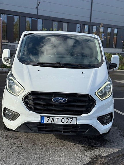 Ford Transit Custom 2 of 5