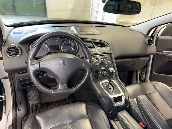 Peugeot 5008 14 of 22