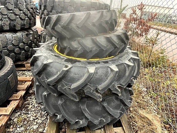 Galaxy Bak 11.2-24, Fram 180/95-14