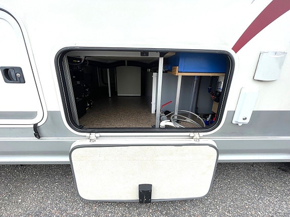 Eura Mobil Integra 840 EB-3, EP stödb, Alde, AC, Drag, skinn 17 of 23