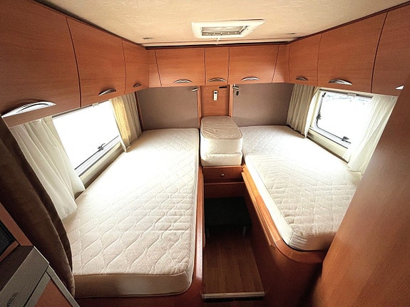 Eura Mobil Integra 840 EB-3, EP stödb, Alde, AC, Drag, skinn 3 of 23