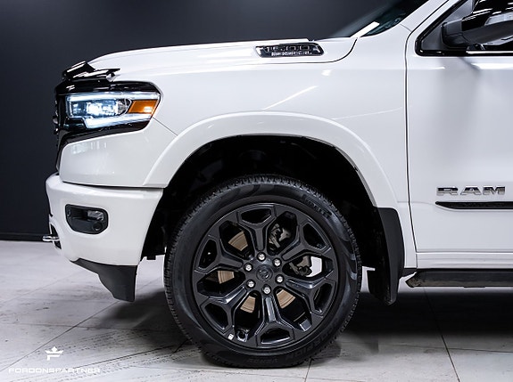 Dodge RAM 1500 4 of 5