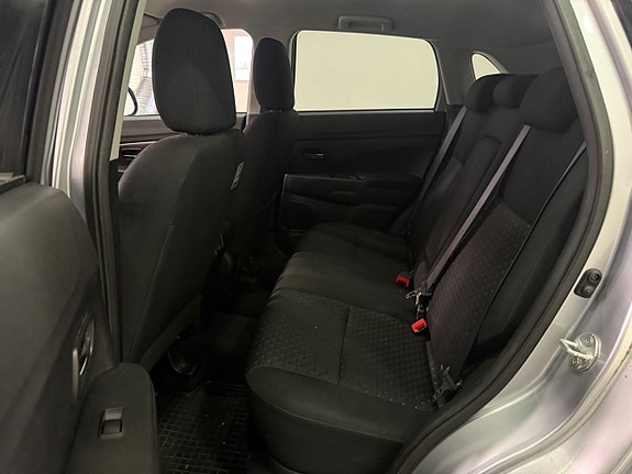 Mitsubishi ASX 8 of 14