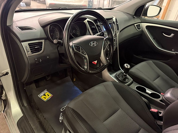 Hyundai i30 6 of 16