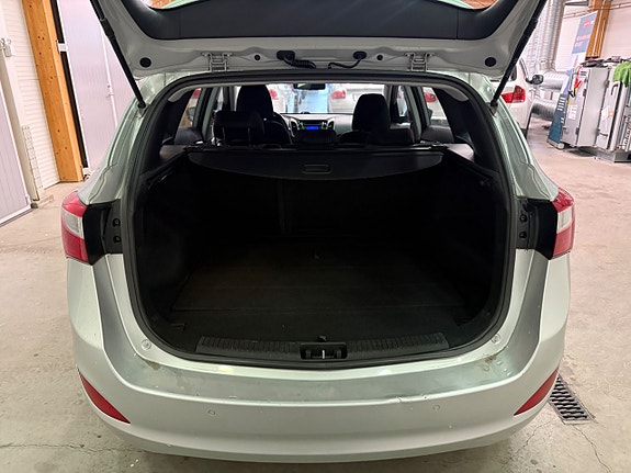 Hyundai i30 15 of 16