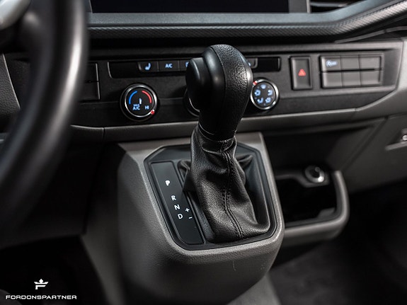 Volkswagen Transporter 17 of 27