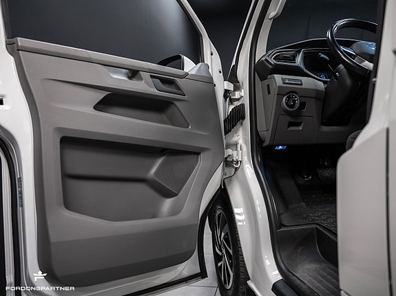 Volkswagen Transporter 19 of 27