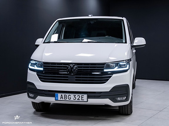 Volkswagen Transporter 6 of 27