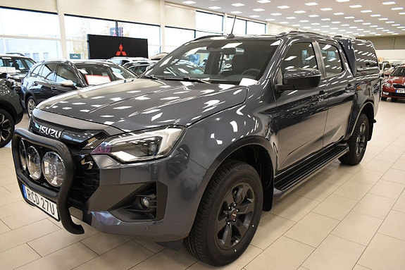 Isuzu Double 2 of 5