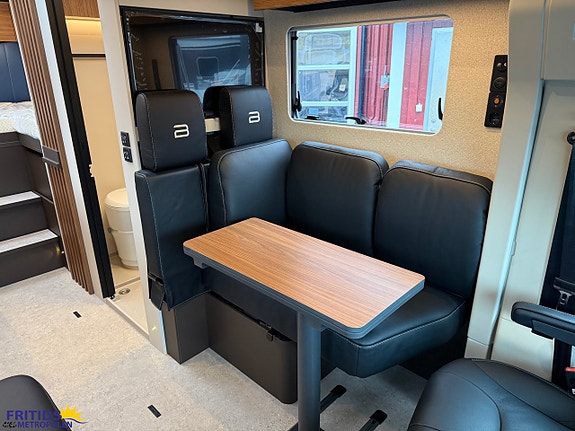 Bürstner Signature SFT 7.1 Dropdown-ALDE-ALKO-180Hk-Auto 12 of 23