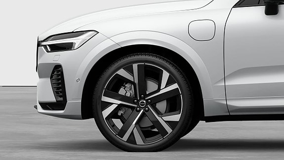 Volvo XC60 7 of 16