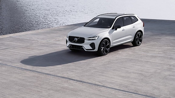 Volvo XC60 10 of 16