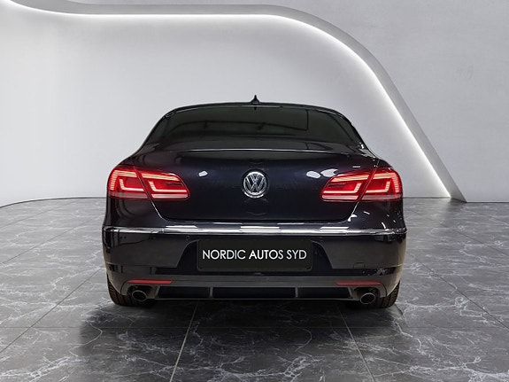 Volkswagen CC 4 of 5