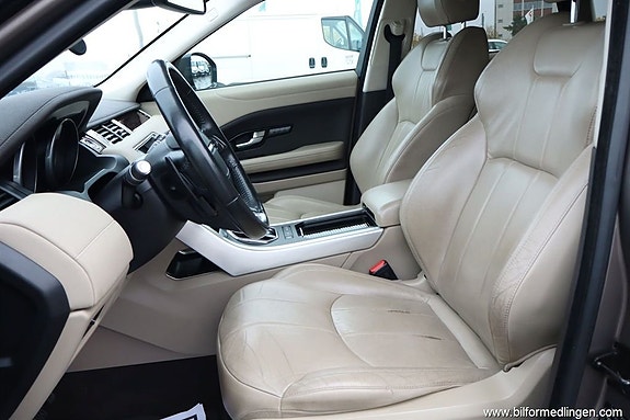 Land Rover Range Rover Evoque 5 of 5