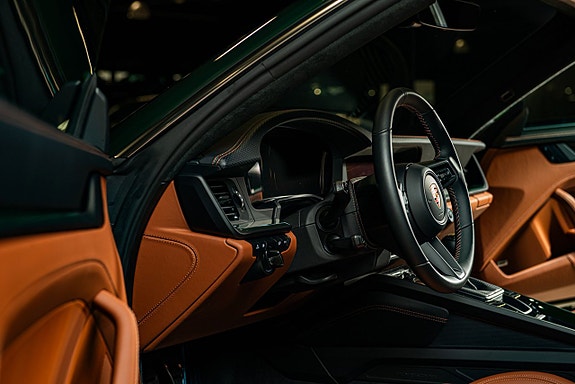 Porsche 911 12 of 30