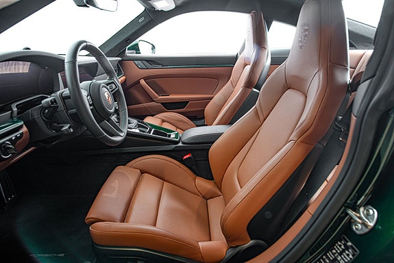 Porsche 911 15 of 30