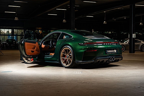 Porsche 911 9 of 30