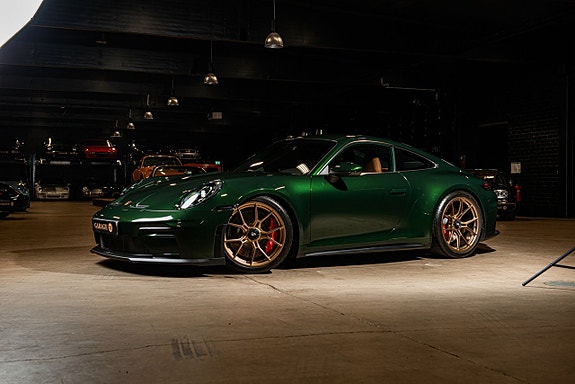 Porsche 911 3 of 5